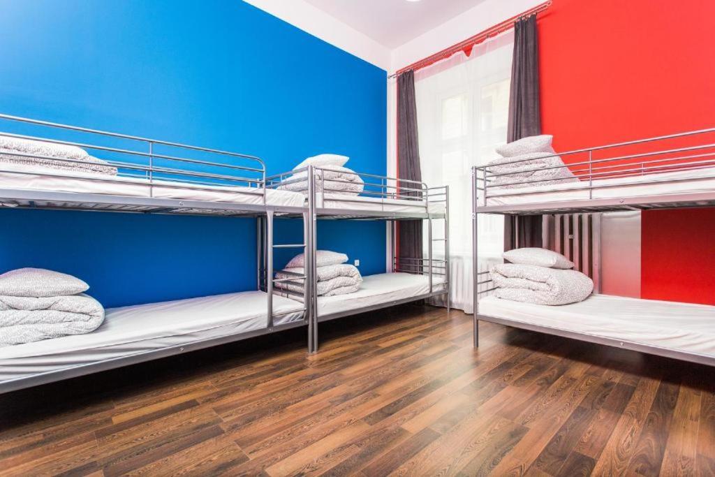 Hostel Labamba *